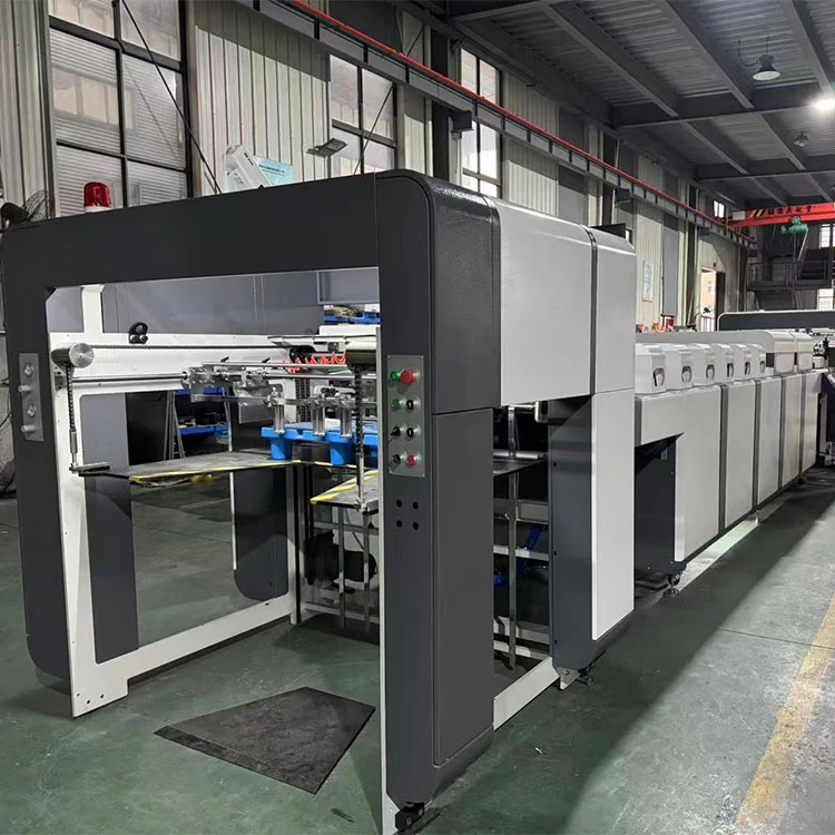 स्वचालित बाक्लो पातलो कागज UV तेल वार्निश मेसिन